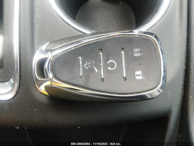 Chevrolet EQUINOX LT 2018 3GNAXJEVXJL318357 Image 11