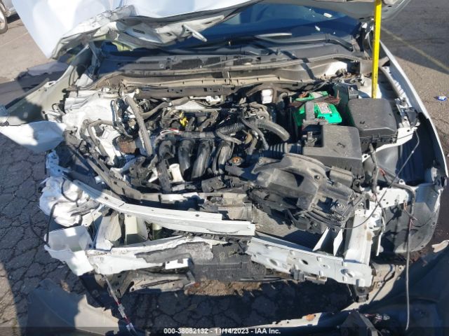 3MYDLBYV1KY521212 Toyota YARIS LE
