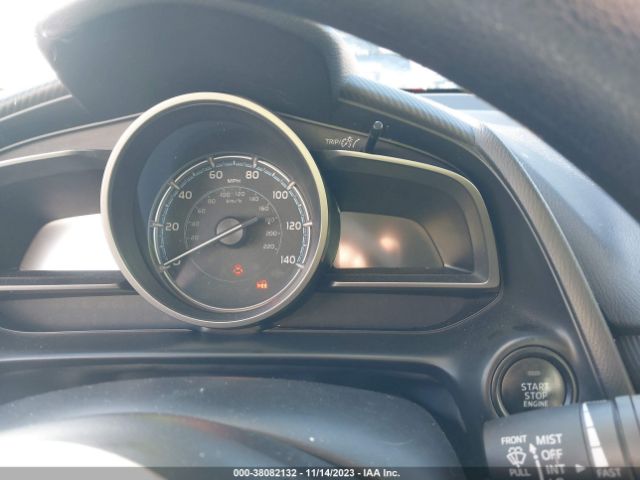3MYDLBYV1KY521212 Toyota YARIS LE