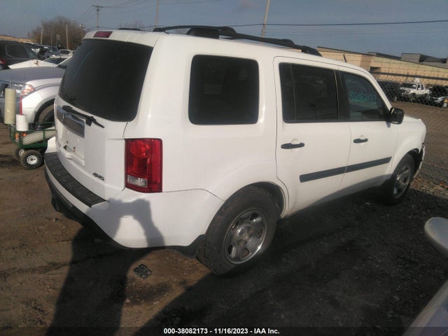 2014 HONDA PILOT LX VIN: 5FNYF4H29EB008458
