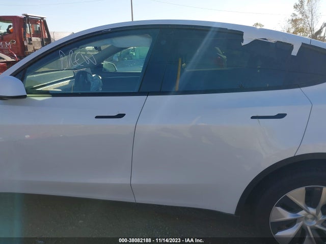 2023 TESLA MODEL Y AWD/LONG RANGE DUAL MOTOR ALL-WHEEL DRIVE VIN: 7SAYGDEE4PF788452