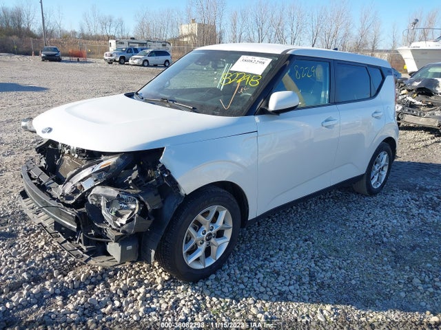 KIA SOUL S 2021 KNDJ23AU1M7750201 Image 2