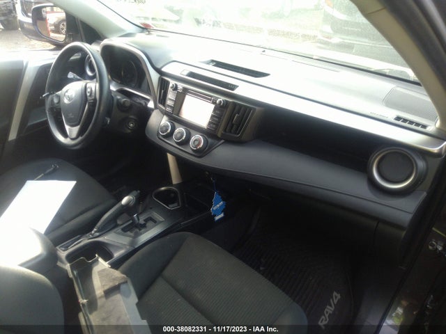 Toyota RAV4 LE 2017 JTMBFREVXHJ710481 Image 5