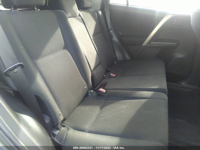 Toyota RAV4 LE 2017 JTMBFREVXHJ710481 Image 8