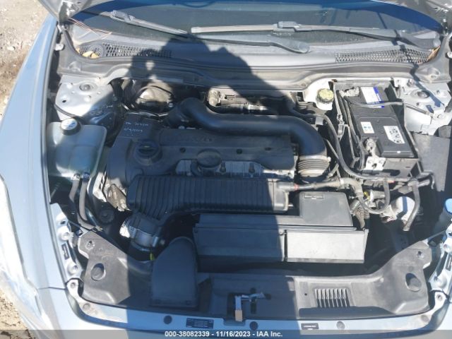 2011 VOLVO C70 YV1672MC8BJ119427 Photo 9