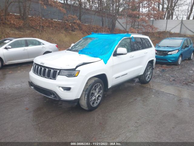 2018 JEEP GRAND CHEROKEE 1C4RJFBG7JC163228 Photo 1