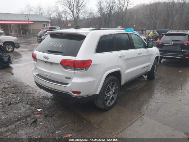2018 JEEP GRAND CHEROKEE 1C4RJFBG7JC163228 Photo 3