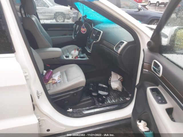 2018 JEEP GRAND CHEROKEE 1C4RJFBG7JC163228 Photo 4