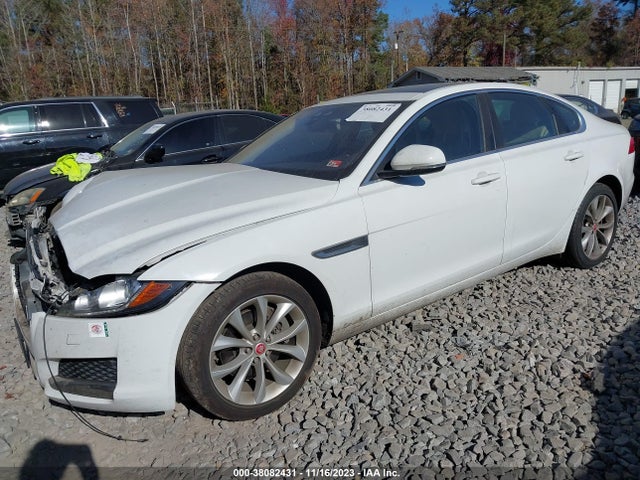 2017 JAGUAR XF SAJBJ4BN6HCY33397 Photo 1