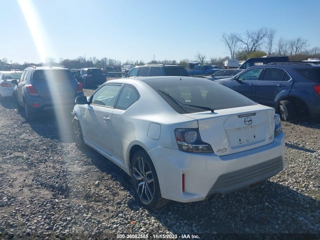 38082585 :رقم المزاد ، JTKJF5C7XGJ018561 vin ، 2016 Scion Tc مزاد بيع