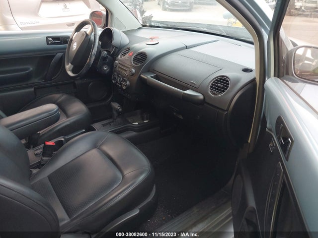 2009 VOLKSWAGEN NEW BEETLE 2.5L VIN: 3VWRW31C89M517375