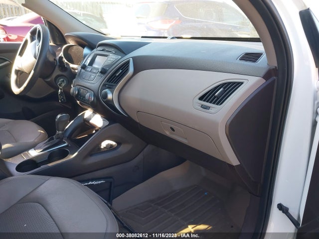 2015 HYUNDAI TUCSON GLS VIN: KM8JTCAF4FU050610