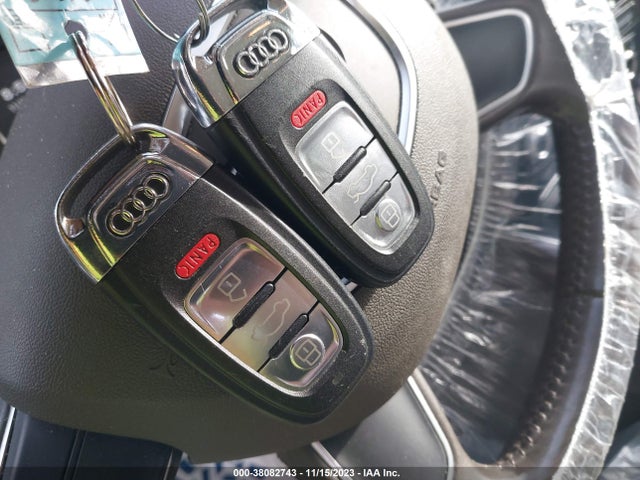 Audi Q5 2.0t Premium 2015 WA1LFAFPXFA103767 Image 11