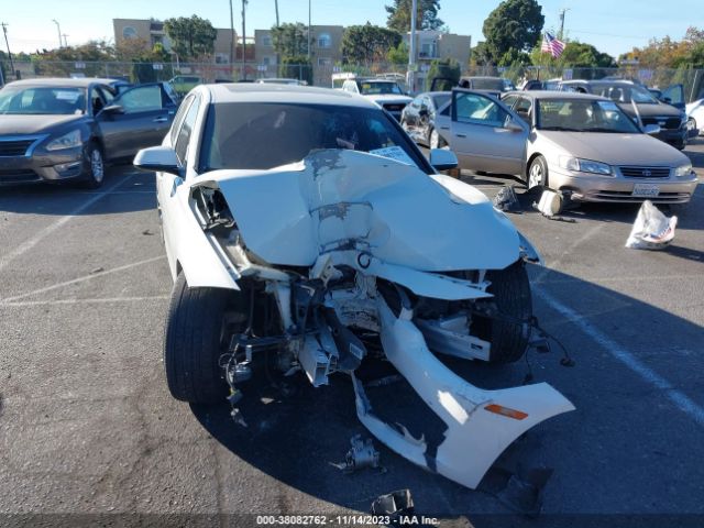 WBA3B1C52FK136628 BMW 3 Series 320i