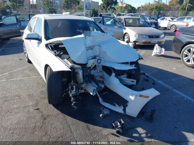 WBA3B1C52FK136628 BMW 3 Series 320i