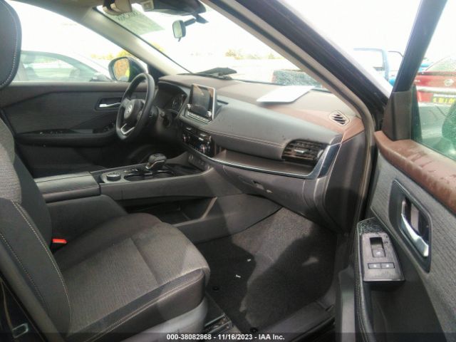 5N1AT3BBXMC768788 Nissan Rogue Sv Intelligent Awd