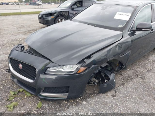 2019 JAGUAR XF SAJBE4FX4KCY80807 Photo 5