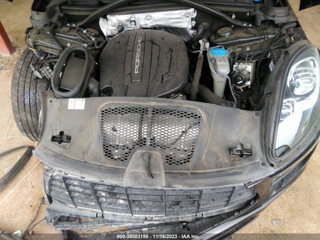 2018 PORSCHE MACAN WP1AA2A50JLB02310 Photo 9