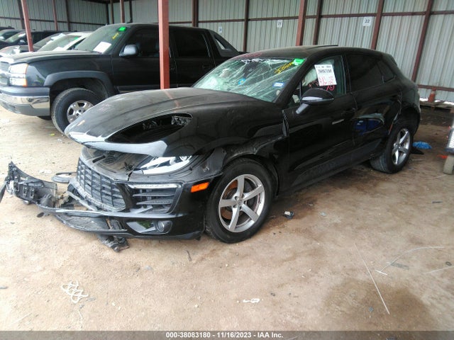 2018 PORSCHE MACAN WP1AA2A50JLB02310 Photo 1