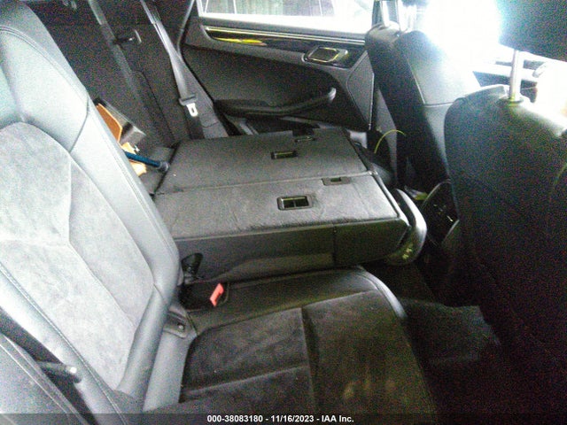 2018 PORSCHE MACAN WP1AA2A50JLB02310 Photo 7