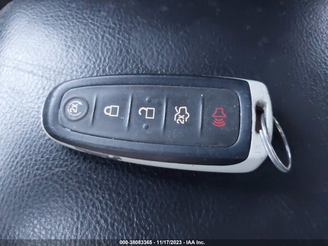 2013 FORD FOCUS TITANIUM VIN: 1FADP3N20DL230625