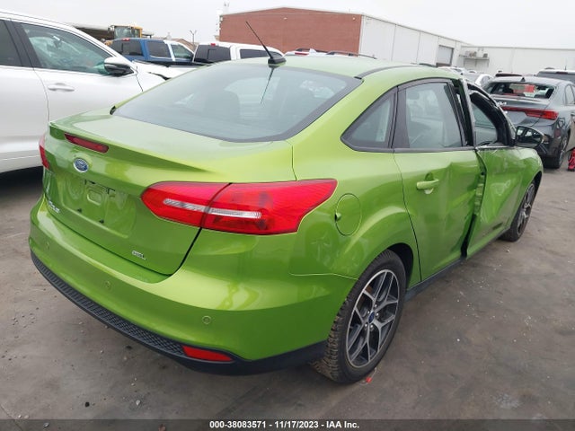 Ford FOCUS SEL 2018 1FADP3H29JL261668 Image 4