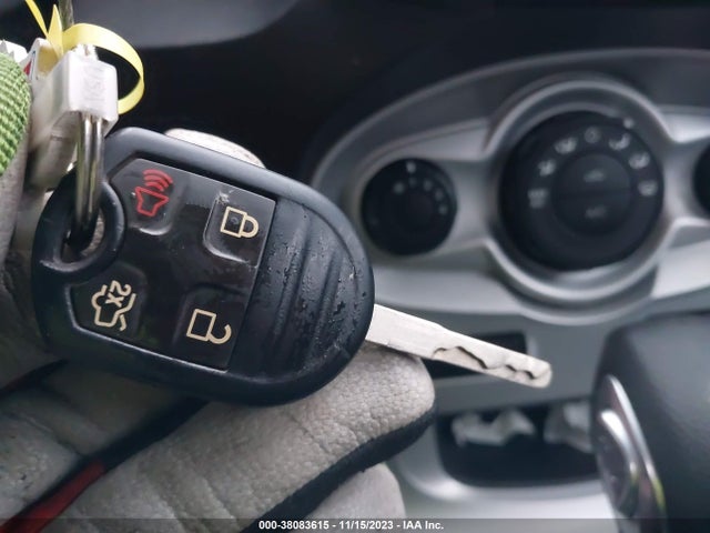 Ford FIESTA SE 2018 3FADP4BJ3JM141174 Image 11