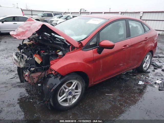 Ford FIESTA SE 2018 3FADP4BJ3JM141174 Image 2