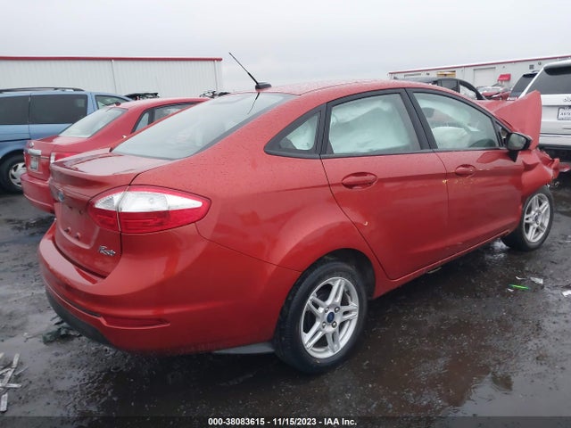 Ford FIESTA SE 2018 3FADP4BJ3JM141174 Image 4