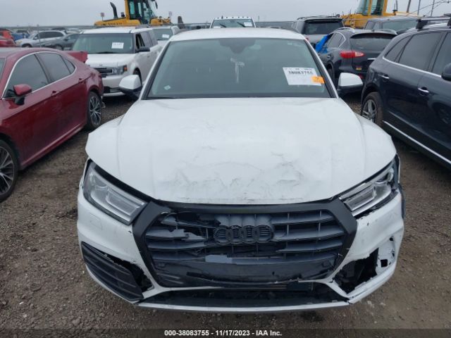 WA1ANAFY8J2127894 Audi Q5 2.0t Tech Premium/2.0t Premium