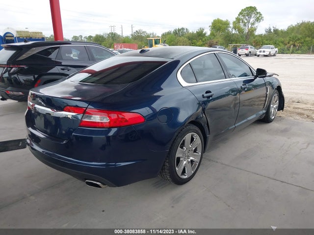 2011 JAGUAR XF SAJWA0FB7BLS11683 Photo 3