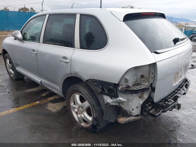 2006 PORSCHE CAYENNE WP1AB29PX6LA61999 Photo 2