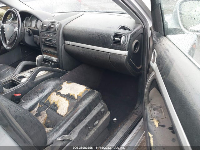 2006 PORSCHE CAYENNE WP1AB29PX6LA61999 Photo 4