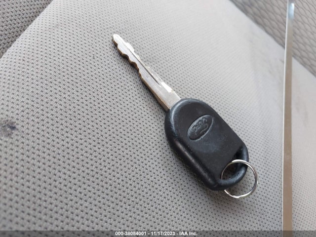 2010 FORD FOCUS S VIN: 1FAHP3EN2AW285325