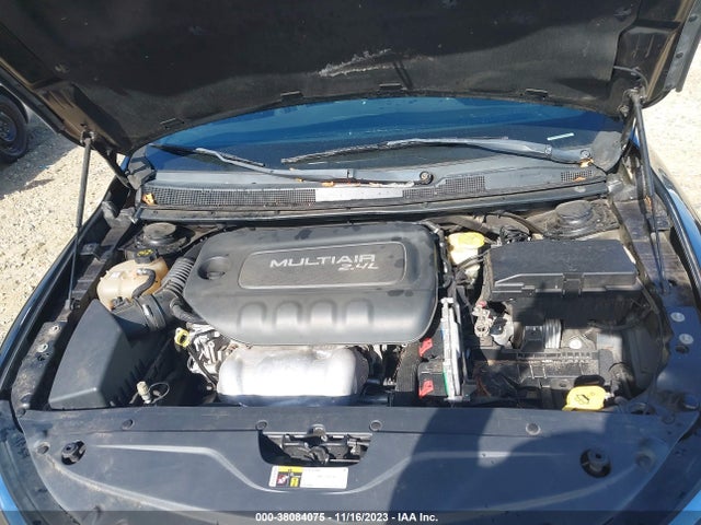 Chrysler 200 Limited 2015 1C3CCCABXFN695934 Image 10