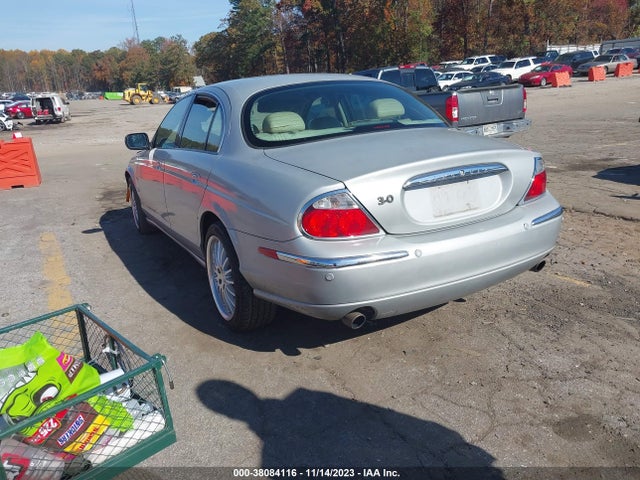 2001 JAGUAR S-TYPE SAJDA01N81FM20694 Photo 2