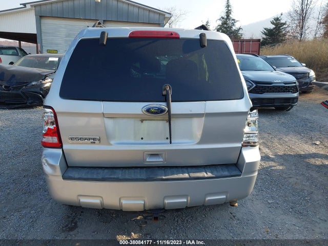 2010 FORD ESCAPE XLT VIN: 1FMCU9D76AKB29262