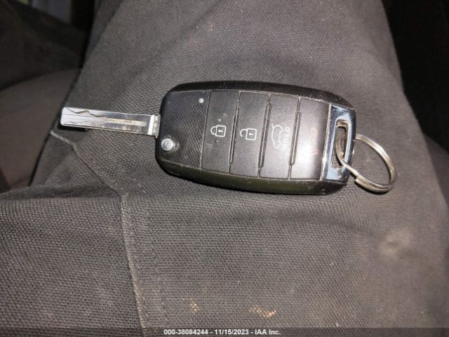 KNDJX3A52F7817711 KIA Soul !