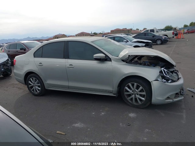 2011 VOLKSWAGEN JETTA 2.5L SE VIN: 3VWDX7AJ9BM307290