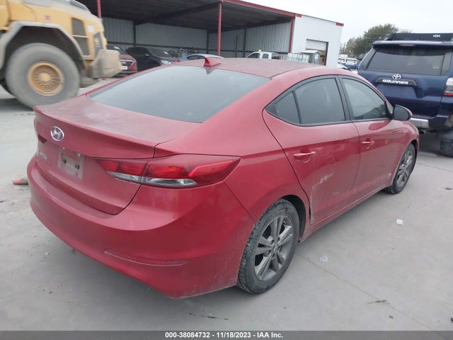 2017 HYUNDAI ELANTRA SE VIN: 5NPD84LF2HH185944