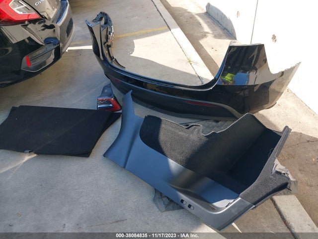2021 TESLA MODEL Y LONG RANGE DUAL MOTOR ALL-WHEEL DRIVE VIN: 5YJYGDEE1MF269657