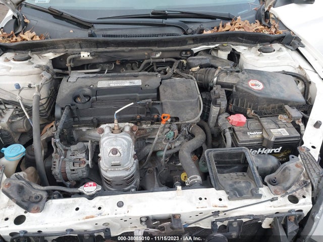 2015 HONDA ACCORD LX VIN: 1HGCR2F38FA059477