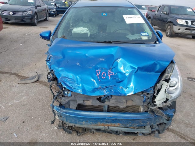 Toyota Prius C One 2015 JTDKDTB32F1107074 Image 10