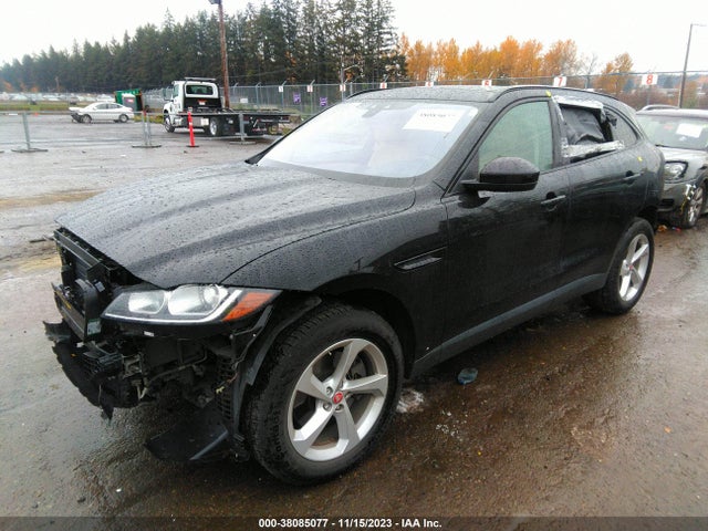2017 JAGUAR F-PACE SADCJ2BV0HA088556 Photo 1