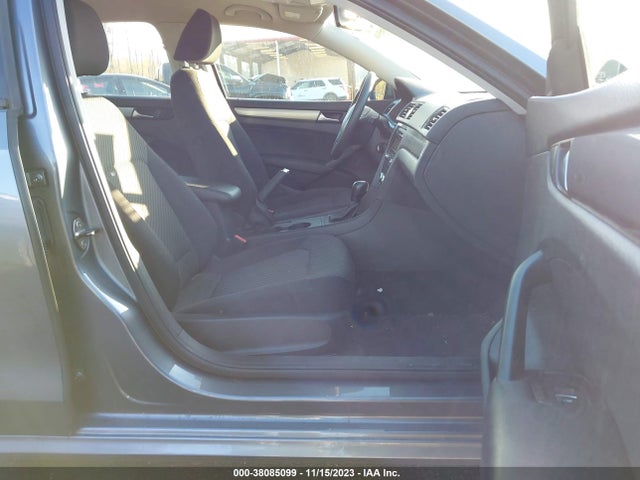 2012 VOLKSWAGEN PASSAT 2.5L S VIN: 1VWAP7A34CC082090