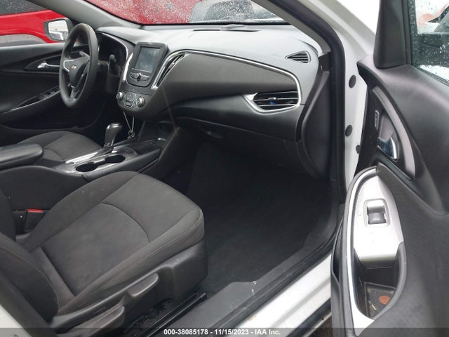 Chevrolet MALIBU LT 2018 1G1ZD5ST3JF189847 Image 5