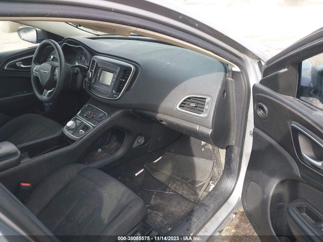 Chrysler 200 Limited 2016 1C3CCCAB8GN141194 Image 5