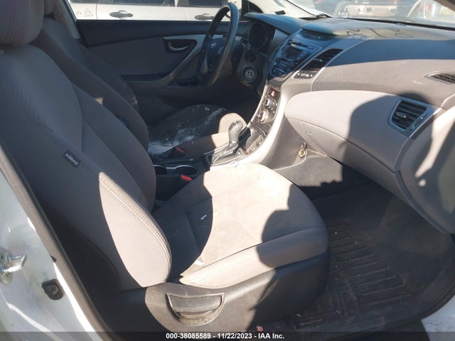 2015 HYUNDAI ELANTRA SE VIN: 5NPDH4AE1FH642055