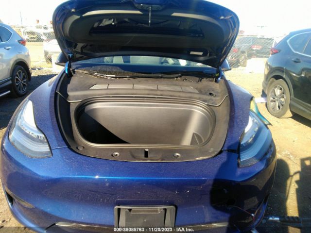 2023 TESLA MODEL Y 7SAYGDEE8PA100269 Photo 9