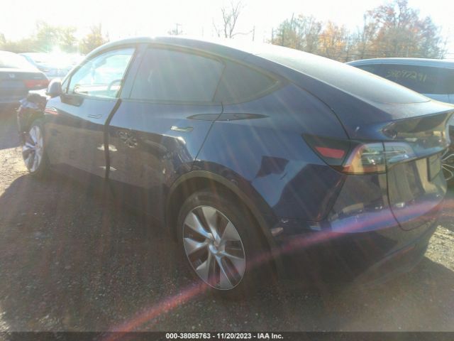 2023 TESLA MODEL Y 7SAYGDEE8PA100269 Photo 2